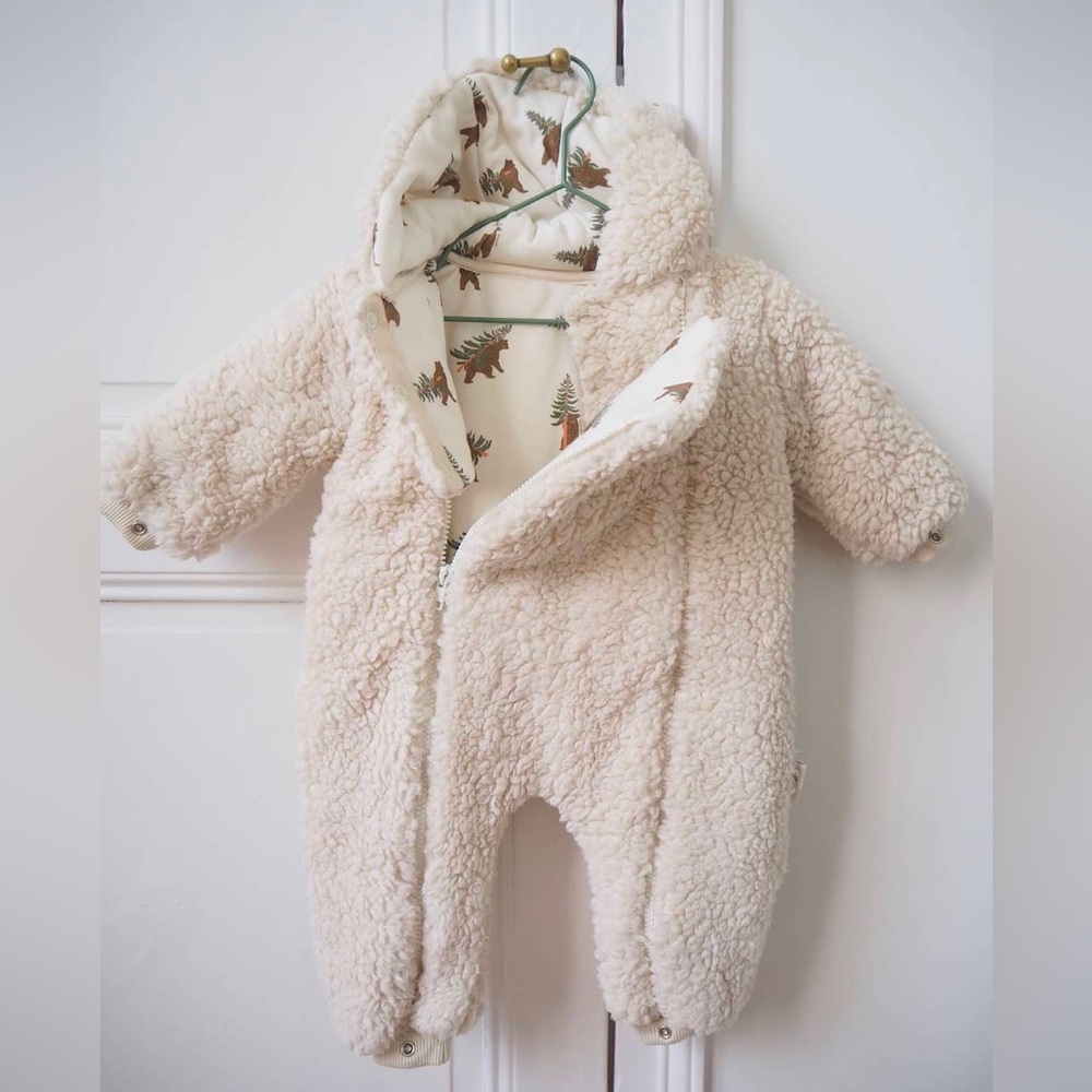 BNWT Tajinebanane Sherpa baby bear footie pilot suit 12-18M